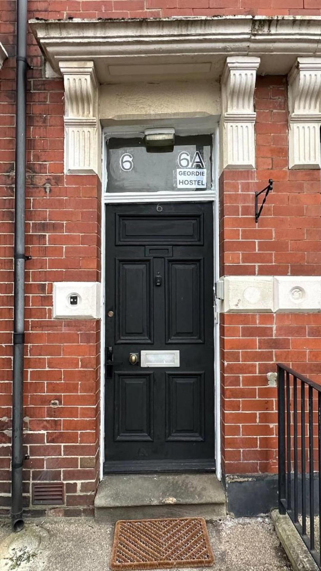 Geordie Hostel Newcastle upon Tyne Bagian luar foto